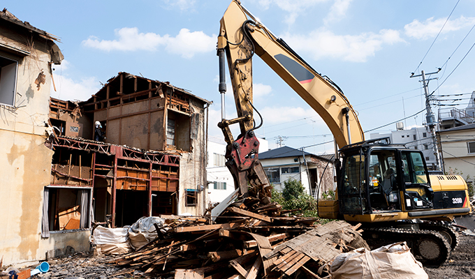 選択肢2自費で解体し、更地にしてから売却する