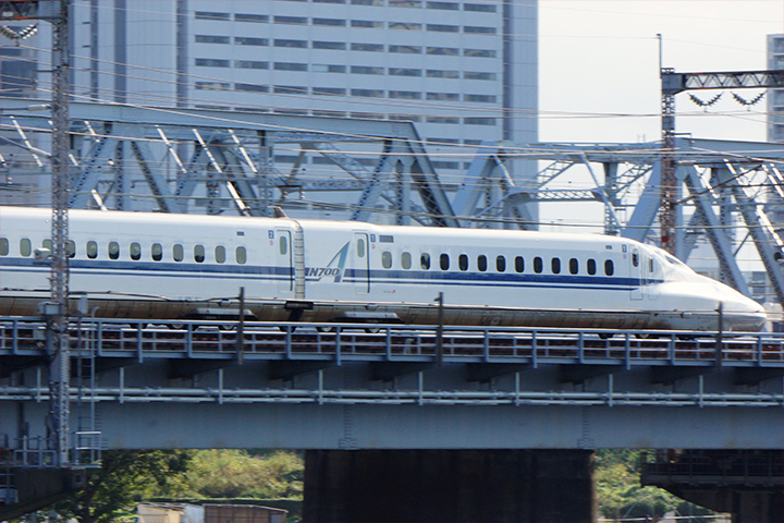 高い壁①物理的な距離と交通費