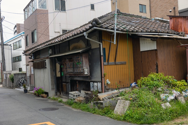 【宝塚市】古すぎる家は売れない？その思い込みを覆す｜古家付き土地とは