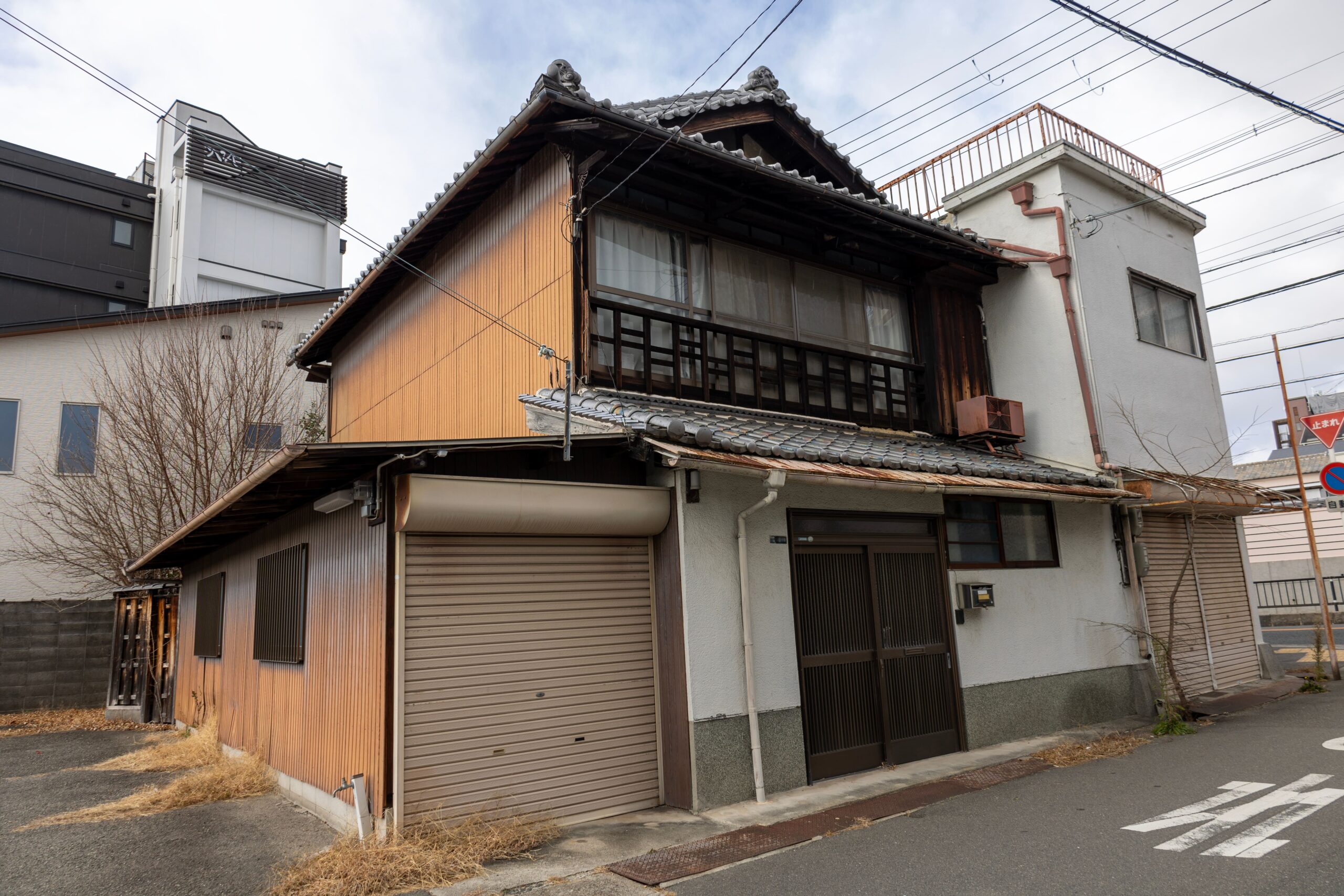 【東広島市】ローンが残る空き家、それでも売れるの？｜任意売却も解説