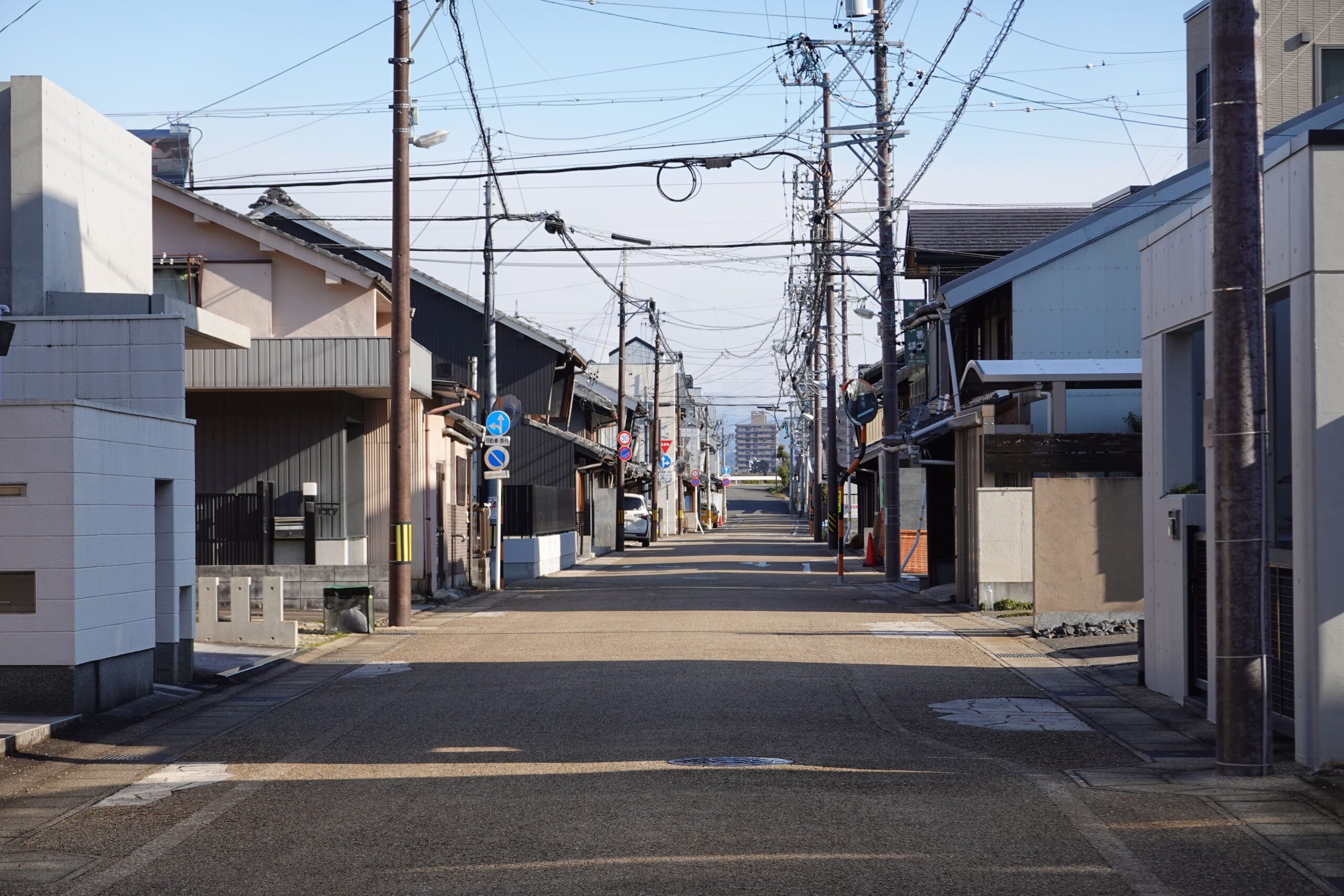 【和泉市】もう放置しない、空き家を後悔なく処分する3つの道